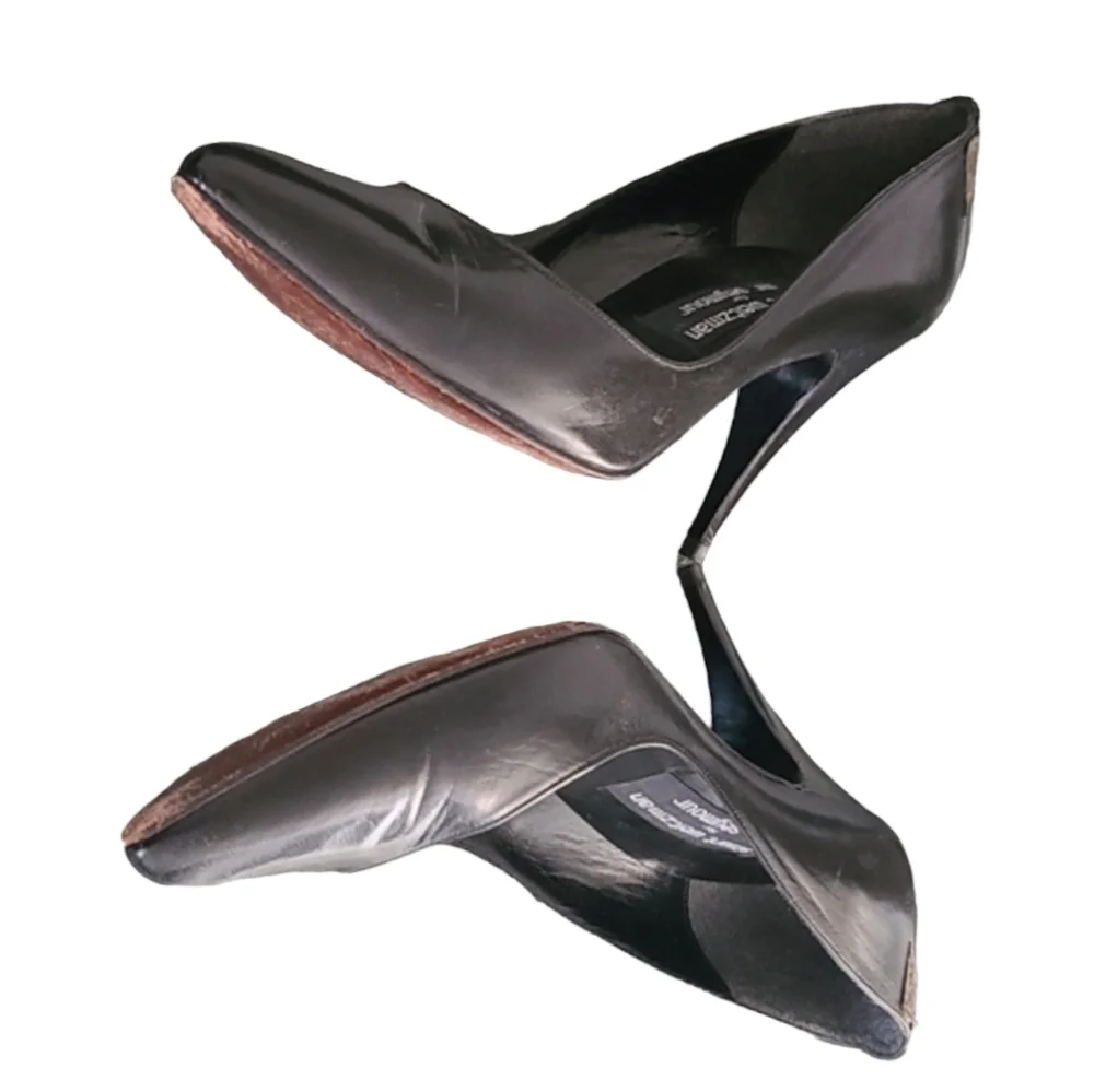 MR SEYMOUR STUART WEITZMAN VTG Black Leather Pumps 8.5 Pointed Heel Minimalist